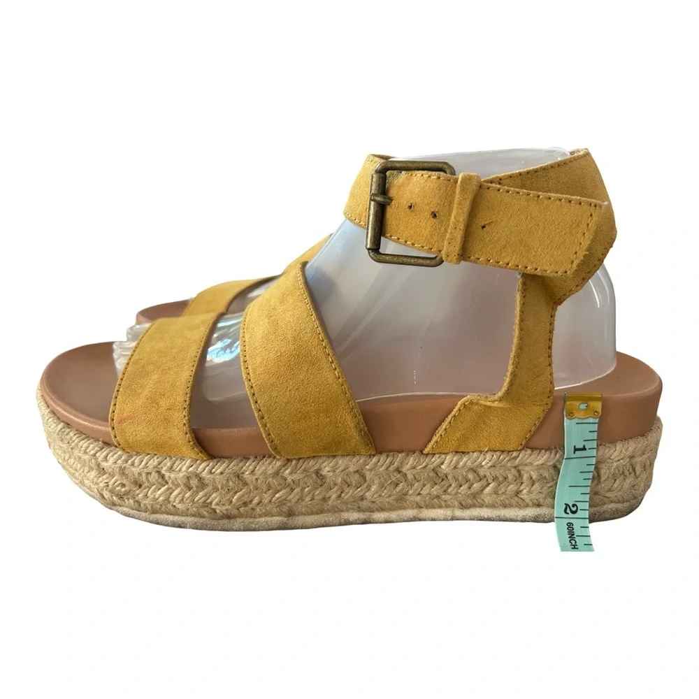 Universal Thread Mustard Espadrille Sandals Platform Ankle Strap 9.5